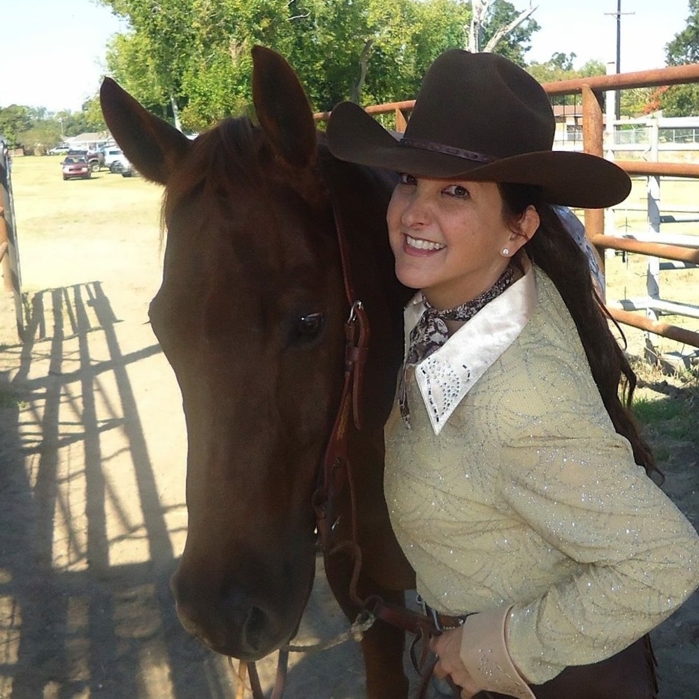 Meet your Posher, Luzmila